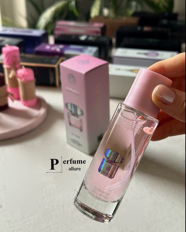 ادکلن مینی ورساچه صورتی برایت کریستال (Versace Bright Crystal Mini)