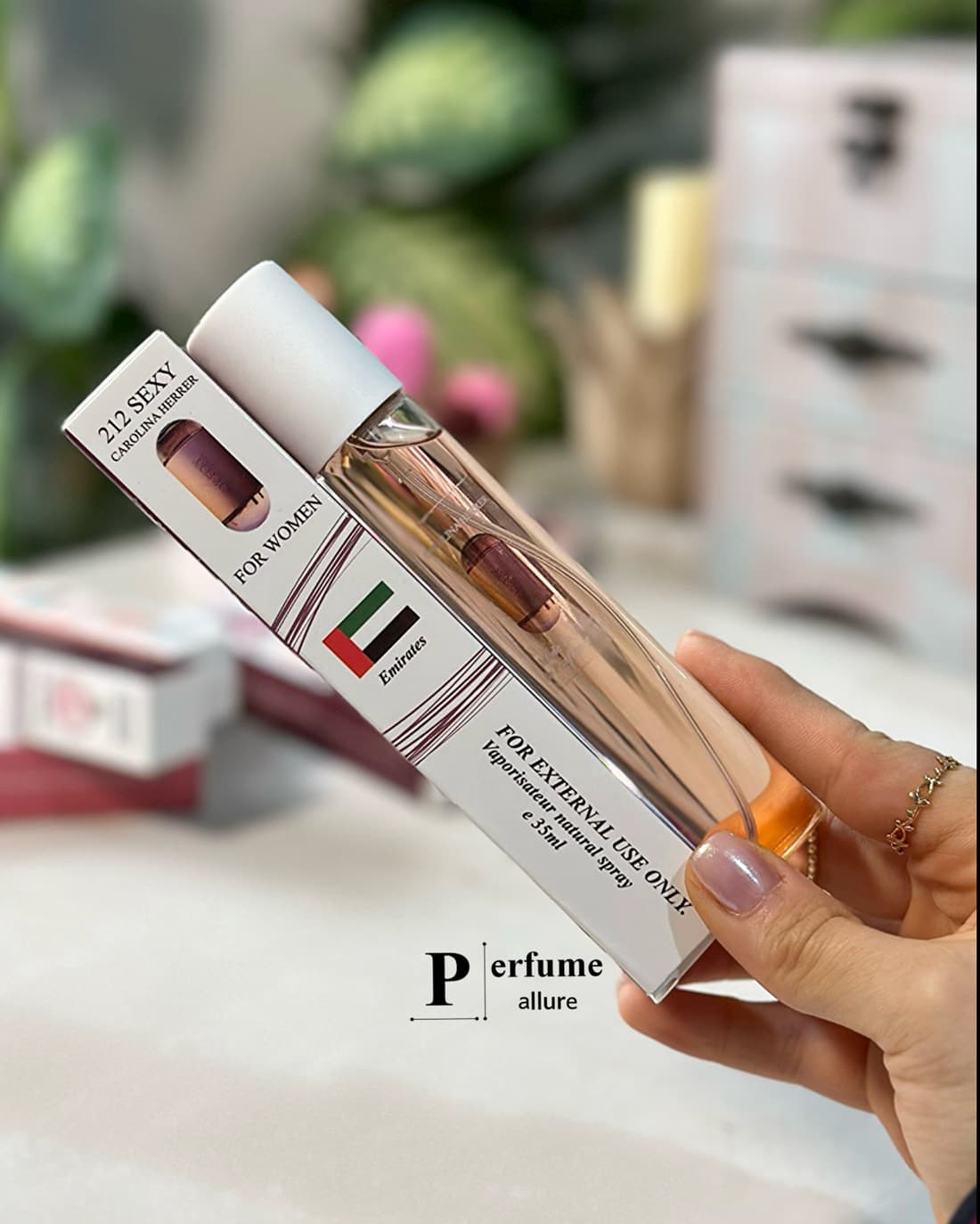 ادکلن ۲۱۲ سک سی زنانه| Carolina Herrera 212