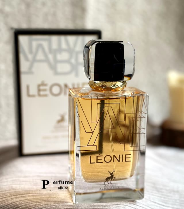 ادکلن ایو سن لورن لیبره زنانه (Yves Saint Laurent Libre)