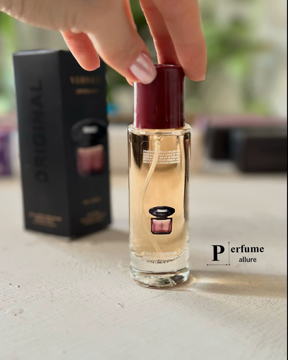 ادکلن ورساچه کریستال نویر ادوپرفیوم(ورساچه مشکی) ادکلن ورساچه کریستال نویر ادوپرفیوم(ورساچه مشکی)